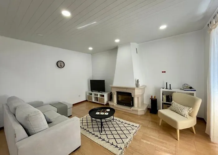 Baleeiro Do Cais:harbour House, Fishing, Fireplace *