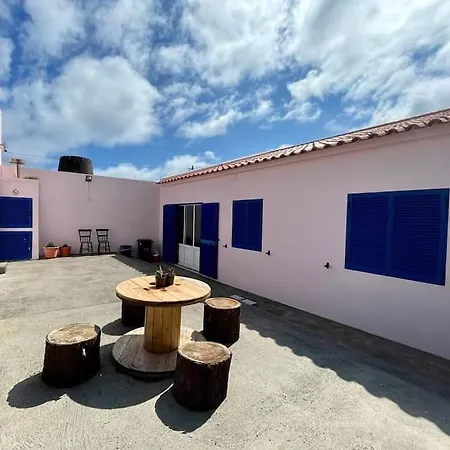 Baleeiro Do Cais:harbour House, Fishing, Fireplace Holiday home
